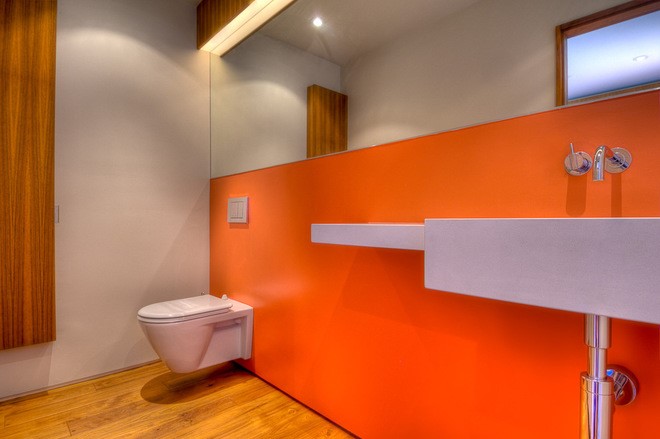 Wall-Mounted vs Floor-Mounted WC [Commode]